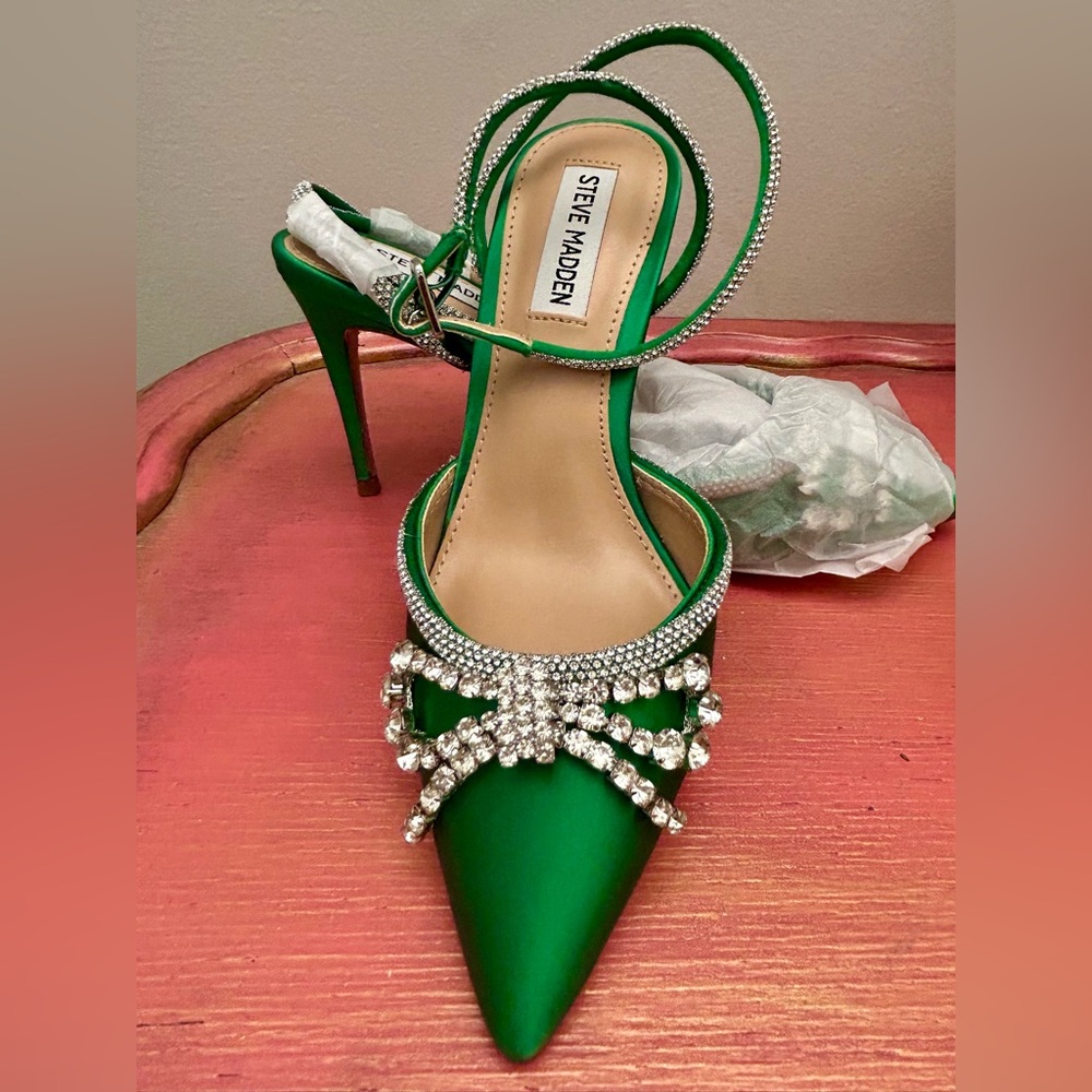 Steve Madden lakelyn green heels